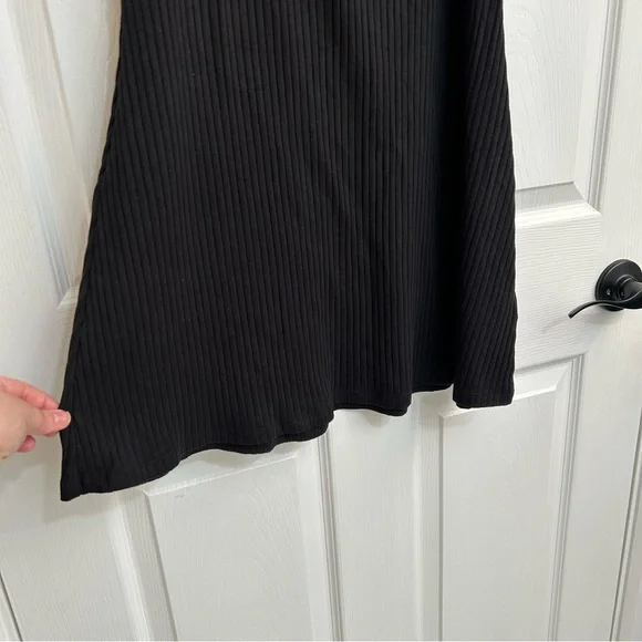 Divided Black Ribbed Dress - Picture 3 of 12